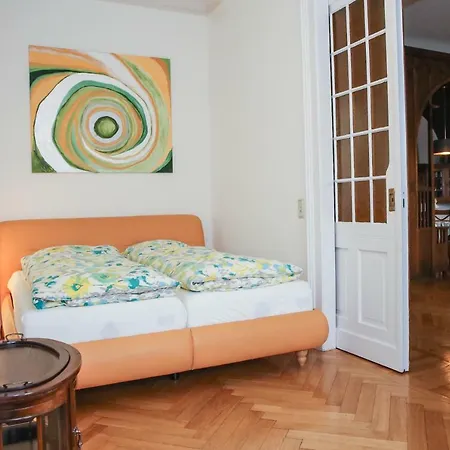 Apartment Beletage *